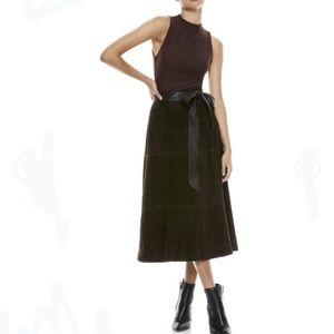 ALICE + OLIVIA Martine Suede A-line Midi Skirt in Chocolate Brown w Belt…